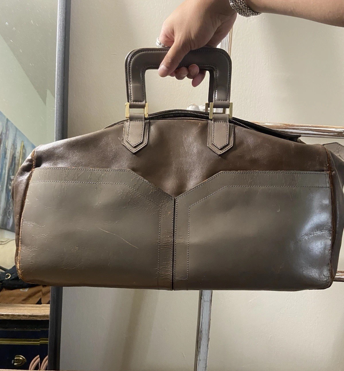 Borsa da viaggio Thrashed YSL Saint Laurent piccola in pelle Boston Duffle cattive condizioni