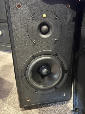 Pair Vintage KEF Cresta SP3303 10-100w Bookshelf Speakers Black