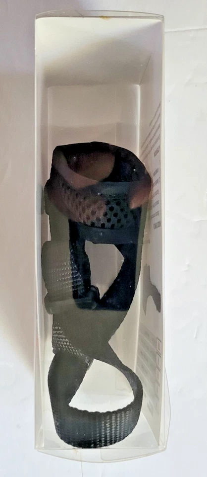 "Hocico para perro Coastal Best Fit Mesh XSM ajustable y transpirable negro 3"" - 3 1/2""" Foto 3 de 4