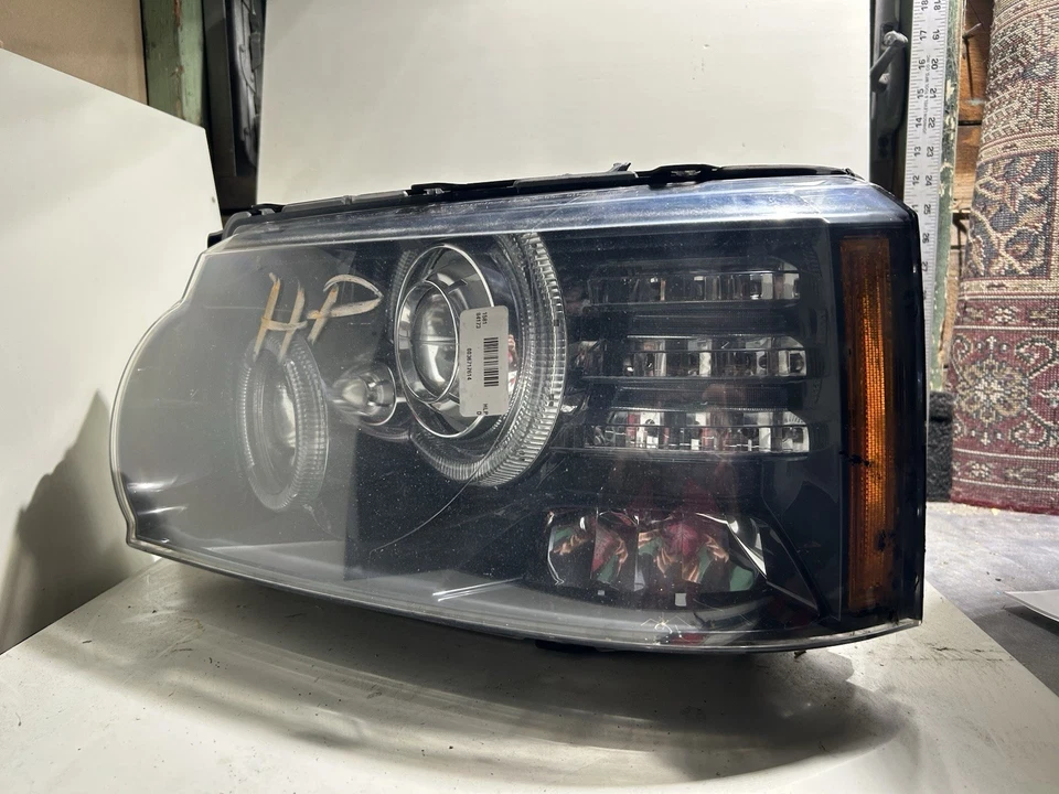 2010 2011 2012 Land Rover Range Rover Left Driver Side Xenon HID Headlight OEM - Image 3 of 4