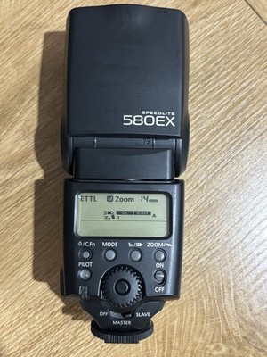 CANON Speedlite 580EX Flash for Canon DSLR  Excellent Pouch