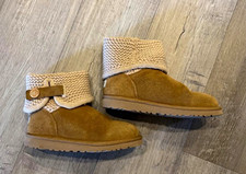 UGG Girls Darrah Boots - Chestnut (Size 4)