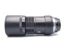 OM SYSTEM M.ZUIKO ED 300mm F4 IS PRO Objektiv Micro Four Thirds Japan D0323