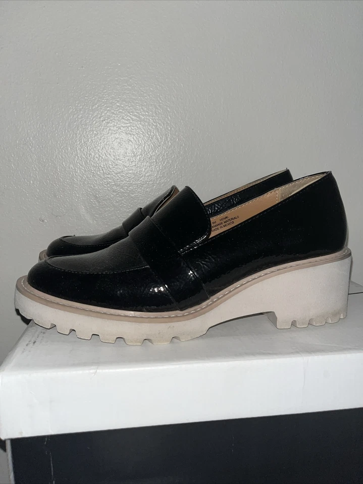 Mocassim anilha Dolce Vita Henri em couro envernizado preto feminino tamanho 9 - Imagem 3 de 4