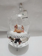 SOFFIERA de CARLINI  NATIVITY MANGER SCENE SILVER AND WHITE GLOBE ORNAMENT