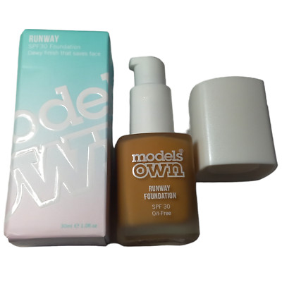Models Own Dewy Foundation Chestnut 10 SPF30 Runway Buildable Makeup UVA/UVB Neu