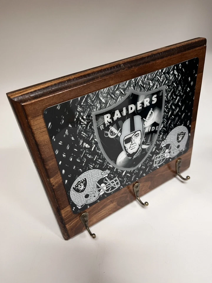 Las Vegas RAIDERS Rustic Wood Plaque Key Holder Man Cave Office wall decor - Image 4 of 4