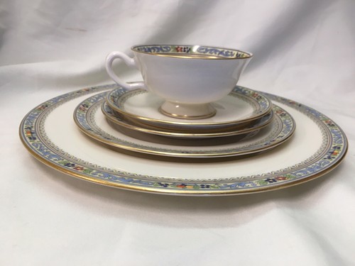 (20 Pieces) Lenox 'Trent' (4) 5 PIECE PLACE SETTINGS - Multiples - Picture 10 of 11