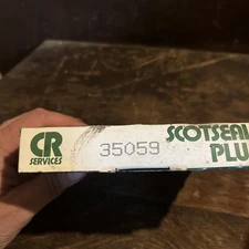 NOS CR CHICAGO RAWHIDE wheel hub OIL SEALS 35059 Scotseal Plus