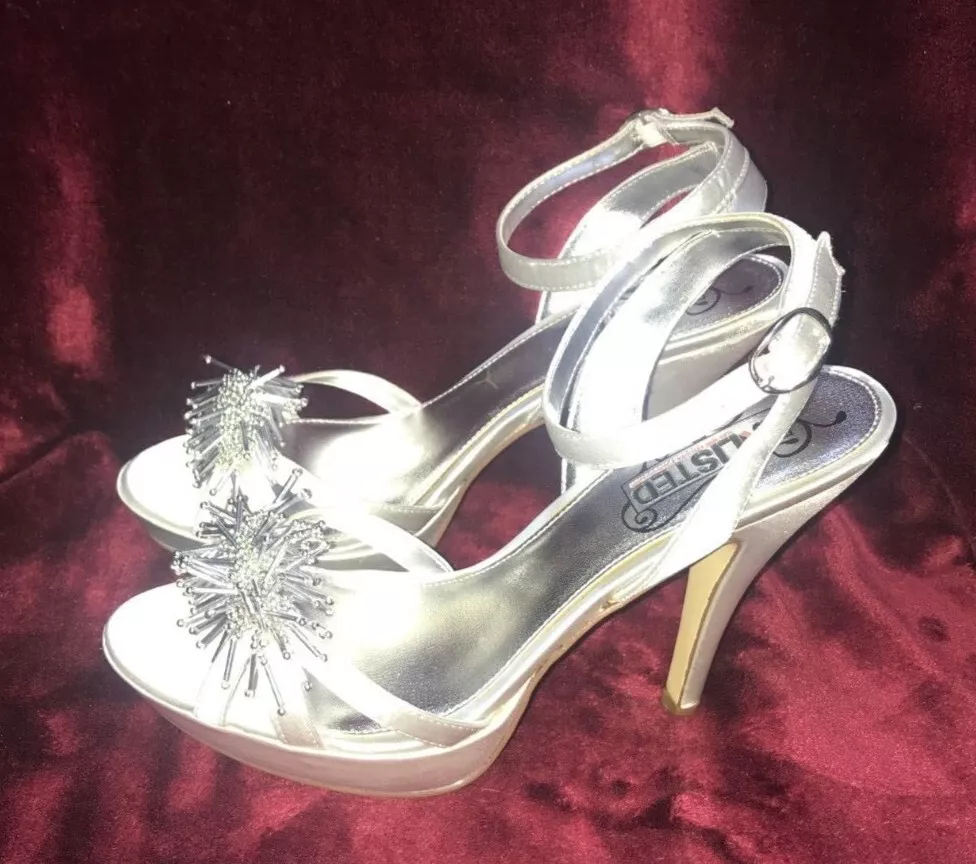 Kenneth cole unlisted best sale heels