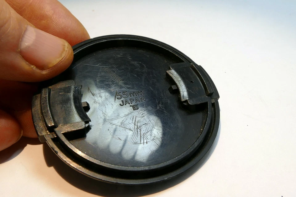 Vivitar 55mm Lens front Cap Snap on  for 80-200mm 1:4.5 f4.5 cover - Image 4 of 4