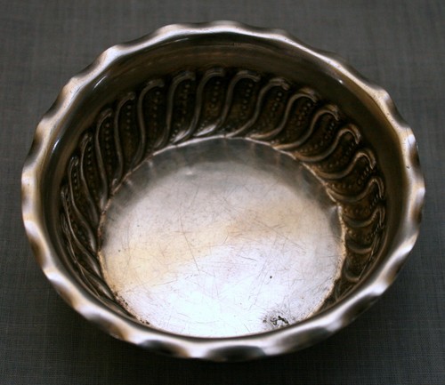 "Salsa, tazón pequeño, plata esterlina, G Unite, Londres, Repousse, c1890, 3,75" dia - Imagen 5 de 9