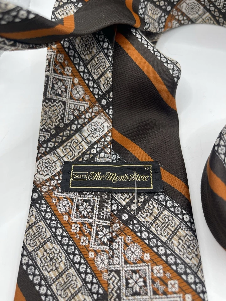 Gravata Mad Men Era Meio Século Masculina Vintage 1960-70 Mod Poliéster Marrom e Laranja - Imagem 4 de 4