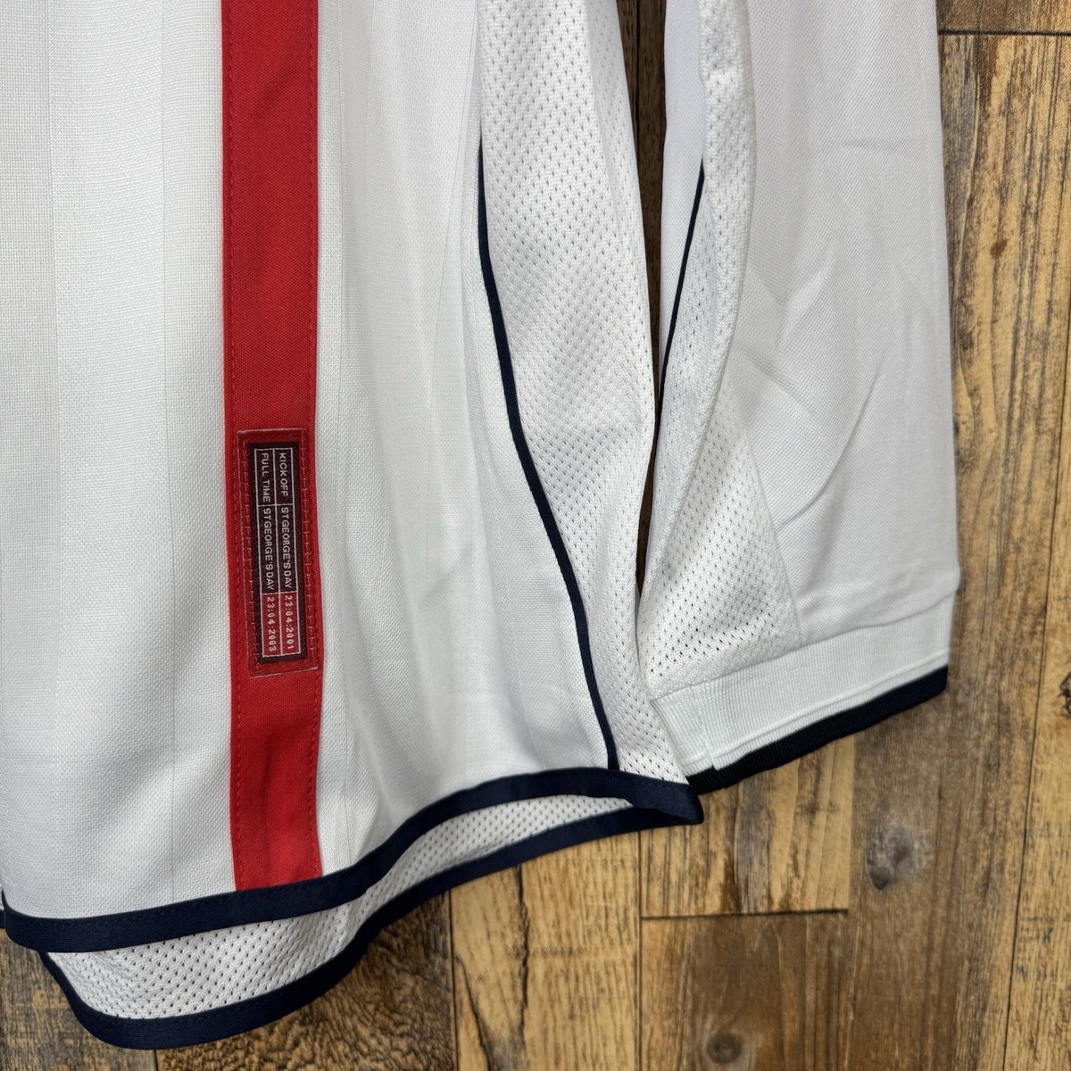 Castrolベッカム2002年モデルNo.7Tシャツ Castrolベッカム2002年モデルNo.7Tシャツ - メルカリ