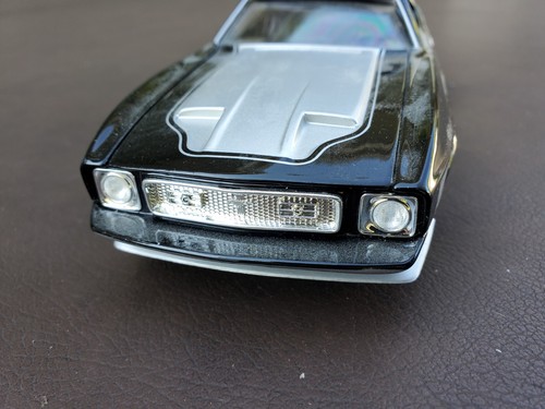 Testors 1/24 Ford Mach 1 Mustang black/silver - Picture 2 of 8