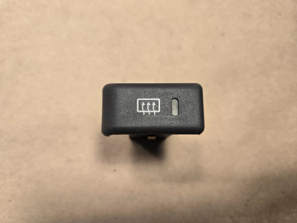 Interruptor ventana trasera térmica Land Rover Discovery 1 AMR3750 Foto 3 de 4