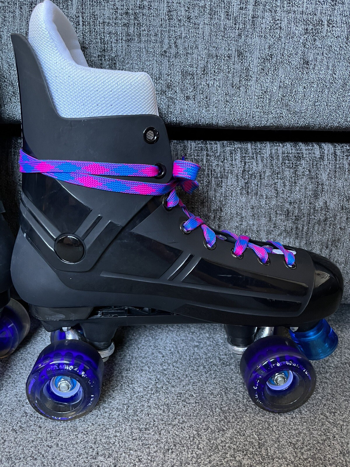 Supreme Turbo 33 Roller Skates Uk 10 Moxi Gummy Wheels Abec 11 Bauer