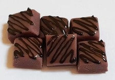 Barbi Dollhouse Miniature Food Mini Brownies Fudge Chocolate Icing Line Lot👻🧲5