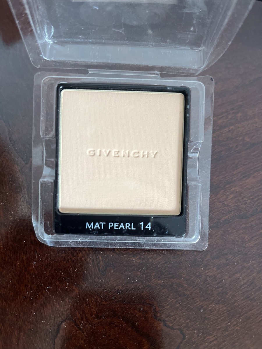 Givenchy Pressed Powder Foundation Matissime Matte Finish SPF20