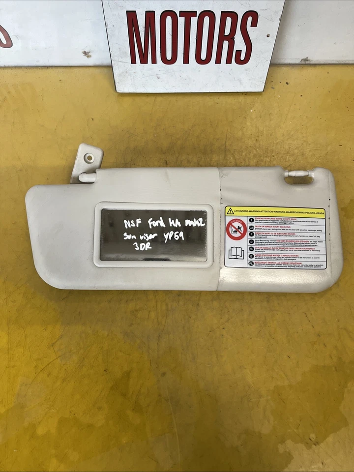 Parasol Ford Ka Mk2 con espejo retrovisor pasajeros Nearside 2008-2016 Ref 142 Foto 2 de 4