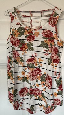 Maurice s woman s 24/7 floral tank top shirt NWT sz L retails $25