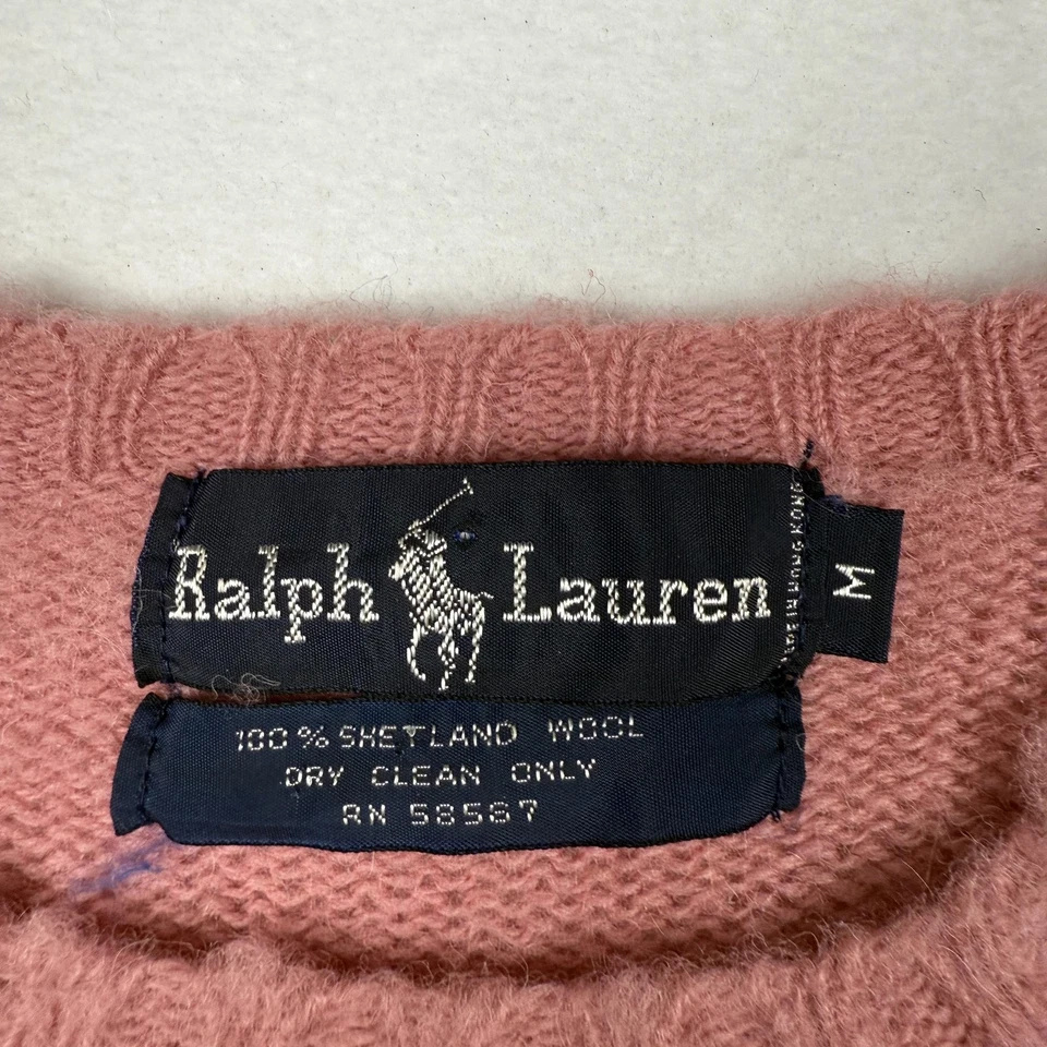Ralph Lauren 毛衣女式中号粉色设得兰羊毛圆领小马标志 80 年代 — 第 2/4 张图片