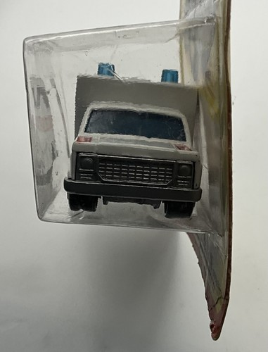 1983 Matchbox Lesney Superfast Pacific Ambulance #25 - Picture 4 of 6