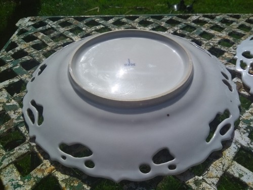 RARE Antique Pair KPM Blue, Gold & White Large Porcelain Plates Circa 1840-1859 - Picture 14 of 18