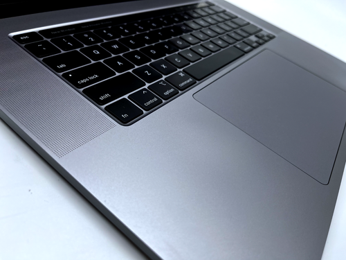 2019 Apple MacBook Pro Touch 16 inch 2.3GHz 8 Core i9 32GB 1TB SSD 5500M - Afbeelding 14 van 18