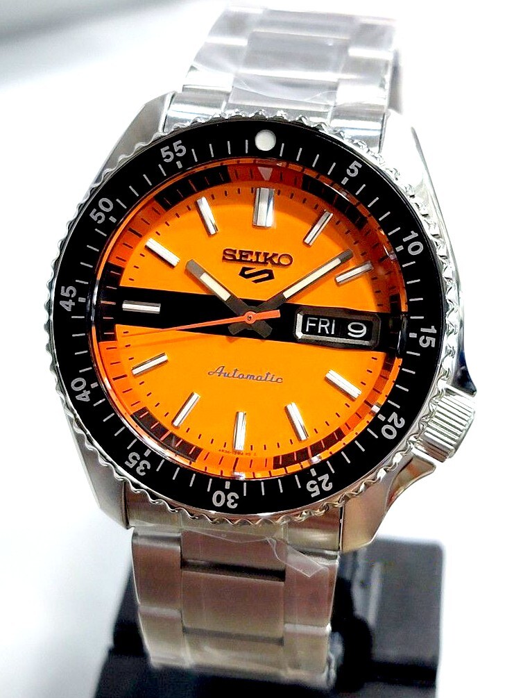 【値下げ】Uhr ストライプ柄 セットアップ 約90cm 売切品 Seiko 5 Sports Retro Color Double Hurricane Automatic Men's Watch