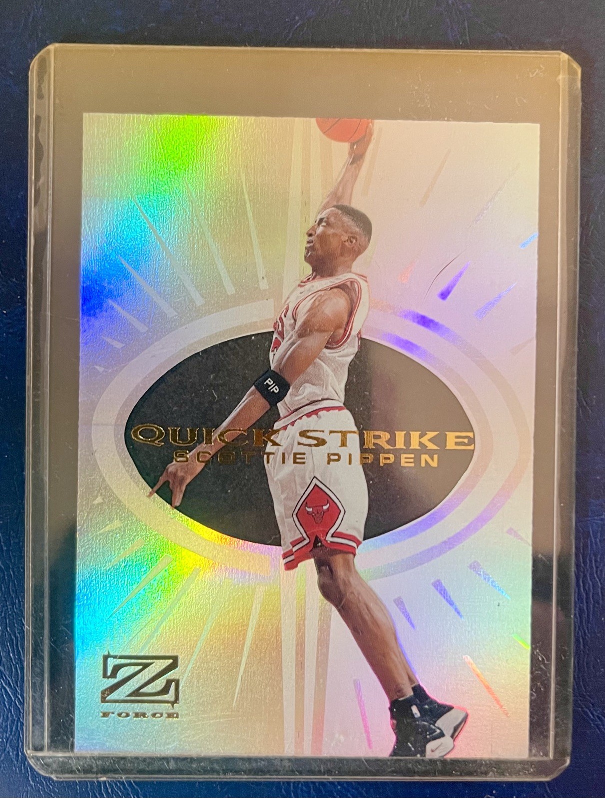 SCOTTIE PIPPEN 1997-98 SKYBOX Z-FORCE QUICK STRIKE BULLS Q0M-383