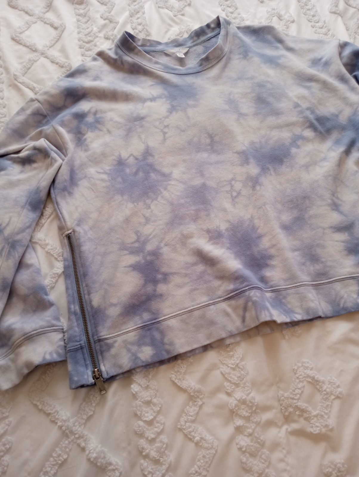 Tie Dye Blue Women's Sweatshirt with Side Zippers - Time & Tru Size Large