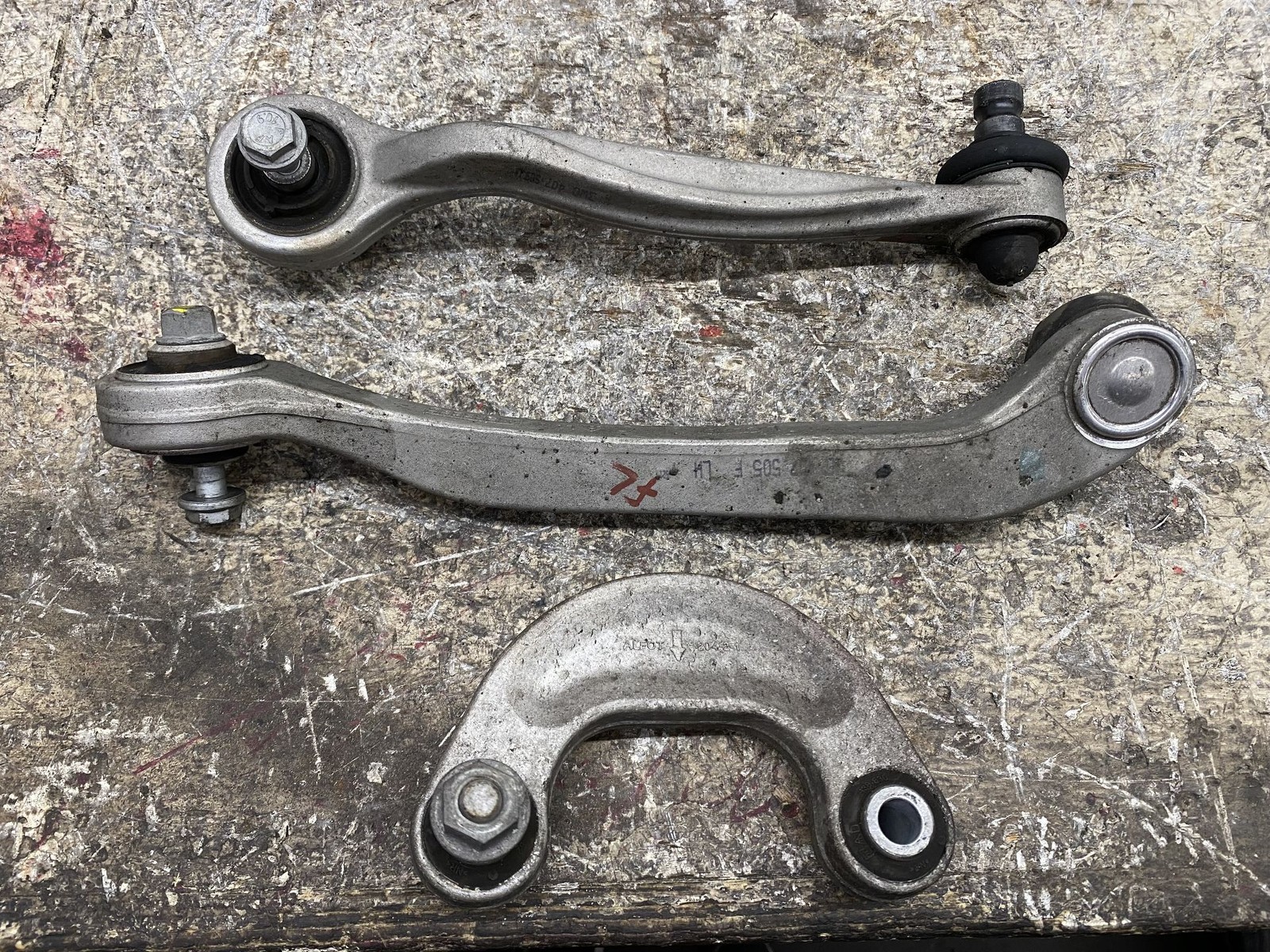 Bentley Flying Spur 2013-2019 FRONT+LEFT Control arm