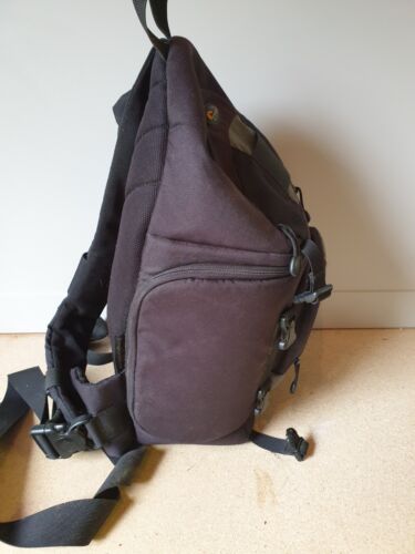 Mochila para cámara LowePro Slingshot 200 AW buen estado - Imagen 14 de 14