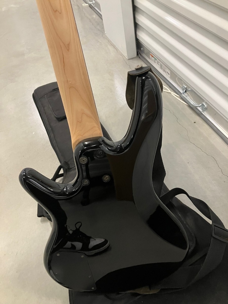 Ibanez GIO Soundgear エレキベース　黒　ケース付 s-l1200.jpg