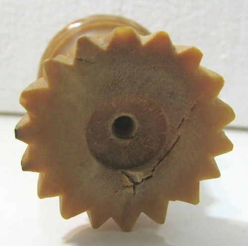 Antiguo alfiler tallado cojín soporte aguja vegetal marfil alrededor de 1890 - Imagen 4 de 5