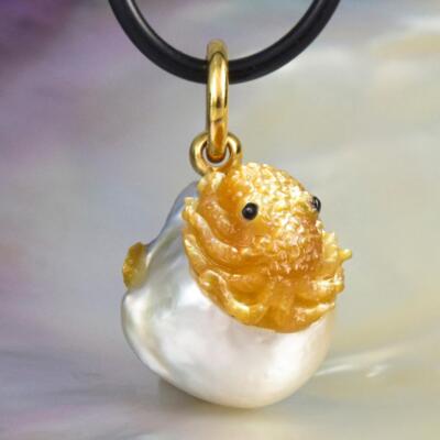 Octopus Süd See Perle Anhänger Geschnitzter Perlmutt Vermeil Sterling 6.01g