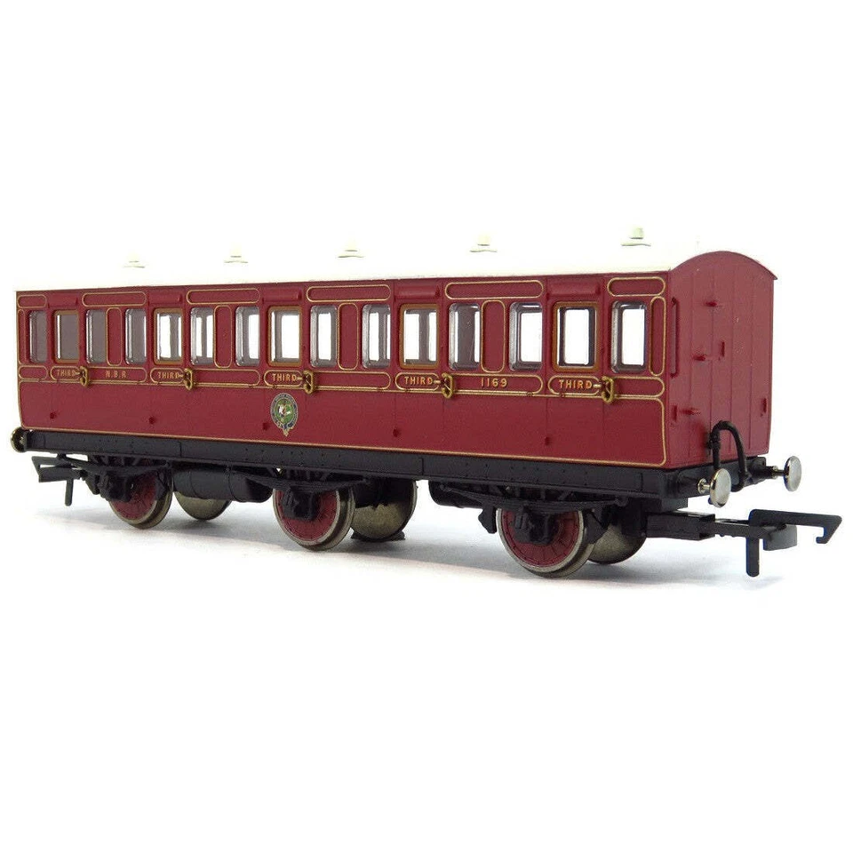 OO NBR 6 Wheel Coach 3rd Class Fitted Lights 1169 - Era 2 - image 3 of 3