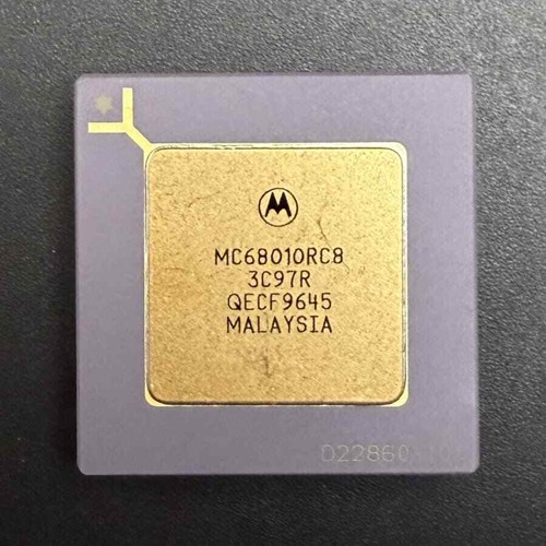 Motorola MC68010RC8 CPU 32Bit MC68010 Processor PGA68 8MHz CISC Microprocessor