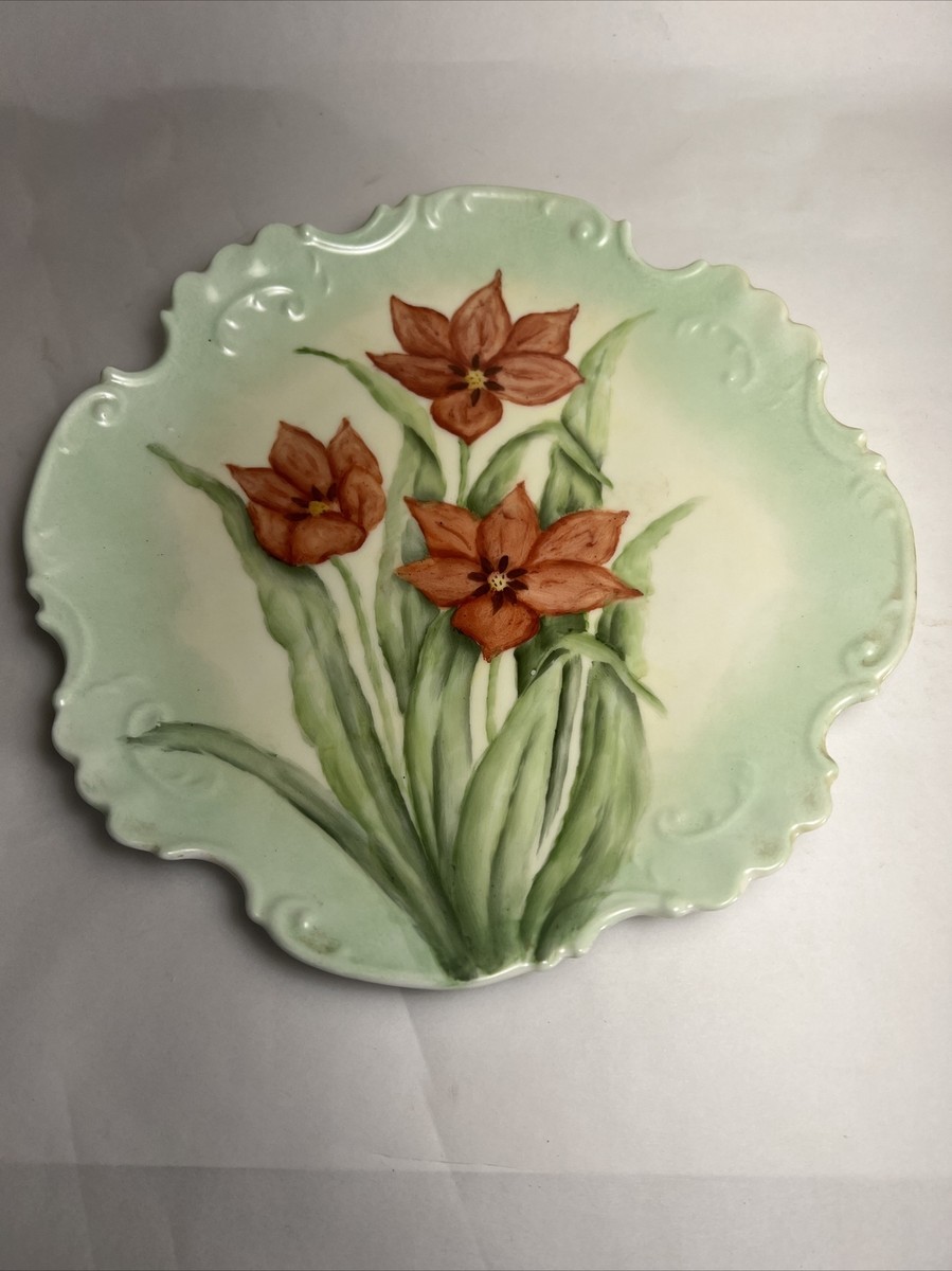 * antique plate ୨୧* フラワーレリーフ アンティークプレート Vintage Handpainted Plate 1972 With Red Flowers/ Signed | eBay