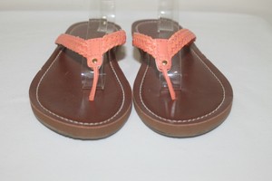 blue fin flip flops womens