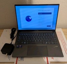 ASUS Zenbook 14 UX3405CA 14" OLED Touch Laptop Ultra 7 255H 16GB RAM 512GB SSD