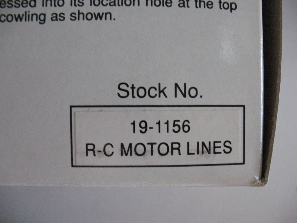 FIRST GEAR # 19-1156 R - C MOTOR LINES 1960 MACK B 61 TRACTOR TRAILER - Image 2 of 3