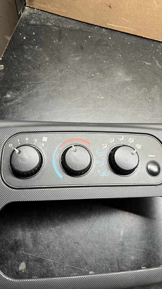 2001 - 2006 道奇 Stratus 克莱斯勒 Sebring 加热器交流温度暖通空调气候控制 — 第 2/4 张图片