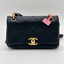Chanel 21P Flap Black Leather Quilted Chain Shoulder Crossbody Bag Gold HW Auth