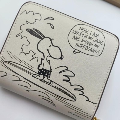 COACH Classic Snoopy Print White Leather Zipper Foldable Wallet
