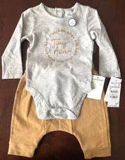 Nordstrom Baby Tiny Acorn Graphic Grey Bodysuit Tan Pants 2 Piece Set Size 6M