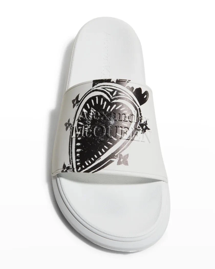 ALEXANDER MCQUEEN Sandali da uomo con stampa cuore logo piscina scivolo