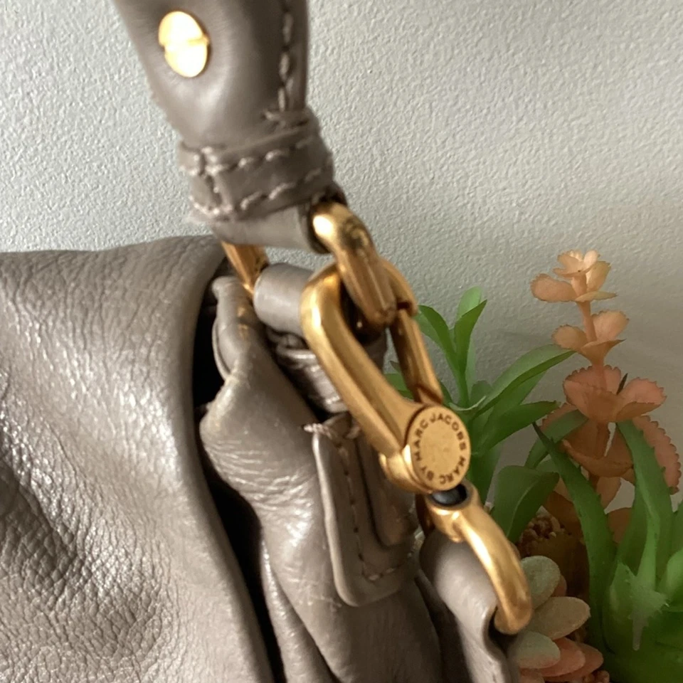 Marc By Marc Jacobs Grey Leather Pebbled Shoulder Bag Satchel Purse - Image 4 of 4