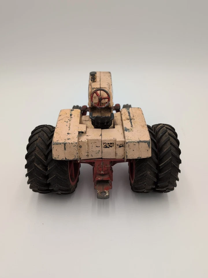 1/16 Ertl Farm Toy  Case Agri King 1070 Tractor  - Image 4 of 4